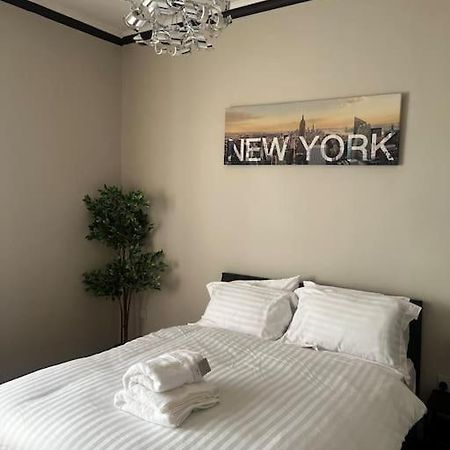 One Bedroom Apartment In Gorgie With New Central Heating System Edimburgo Exterior foto